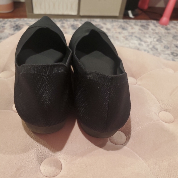 MIA Amore size 8.5 black sleek slip on. - Picture 3 of 5